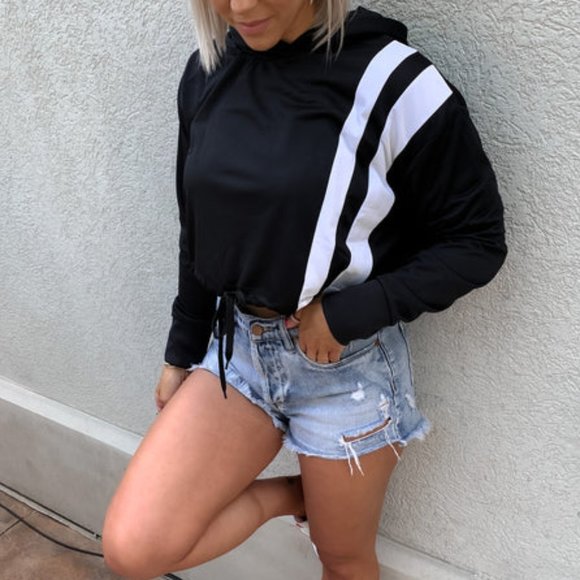 Athletic Cropped Color Block Hoodie Pullover - Size Large - Picture 2 of 6